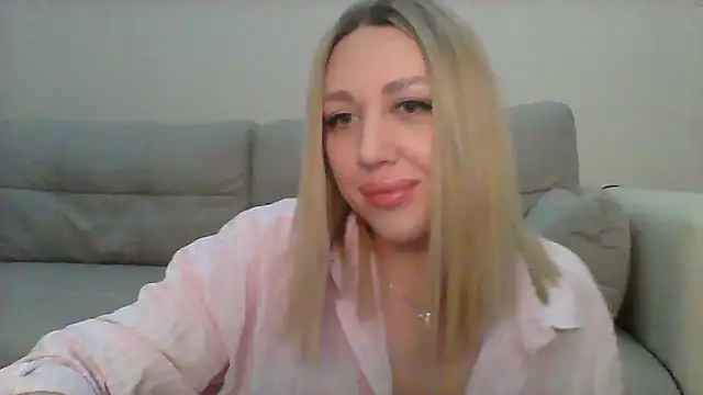 Snapshot of VickyLove047 chatting on September 2025 06:31:02 PM VickyLove047 online show from September 2025 06:31:02 PM