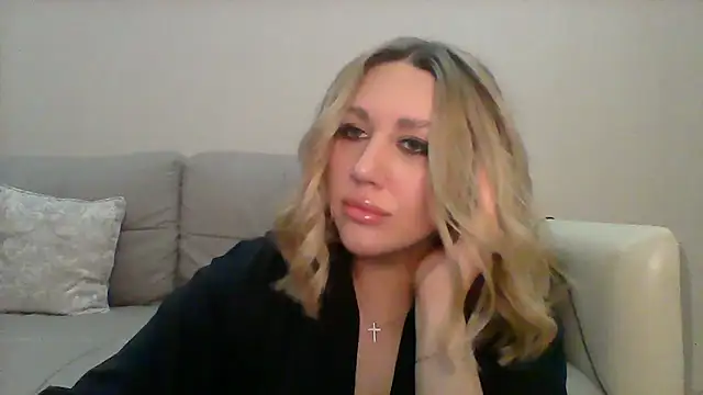 Snapshot of VickyLove047 chatting on September 2025 04:08:01 PM VickyLove047 online show from September 2025 04:08:01 PM