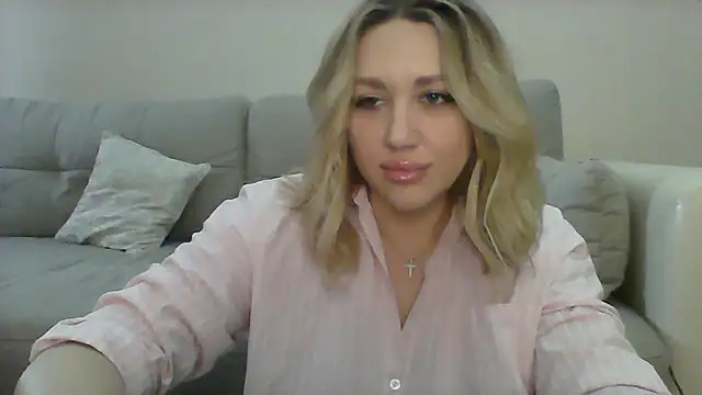 Snapshot of VickyLove047 chatting on September 2025 06:37:02 AM VickyLove047 online show from September 2025 06:37:02 AM