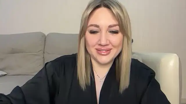 Snapshot of VickyLove047 chatting on May 2026 06:52:01 AM VickyLove047 online show from May 2026 06:52:01 AM