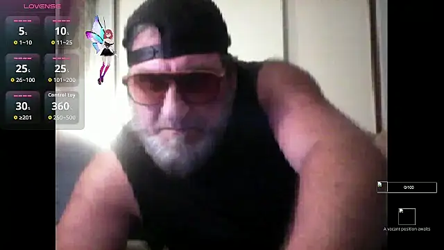 OutloudCountnClouds online show from September 2025 09:42:02 AM