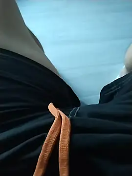 Dannydy2015 online show from October 2025 12:35:02 AM