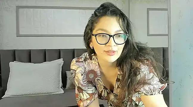 Snapshot of ZarifaBev chatting on January 2025 11:13:01 PM ZarifaBev online show from January 2025 11:13:01 PM