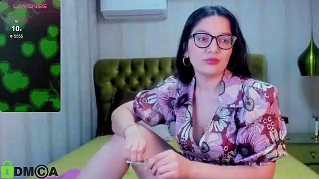 Snapshot of ZarifaBev chatting on February 2025 12:46:02 PM ZarifaBev online show from February 2025 12:46:02 PM