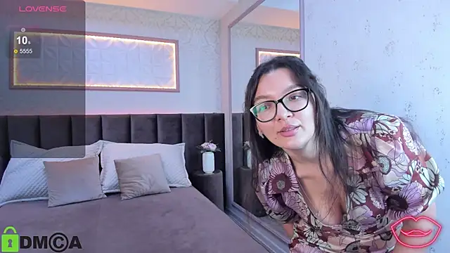 Snapshot of ZarifaBev chatting on February 2025 09:41:02 PM ZarifaBev online show from February 2025 09:41:02 PM