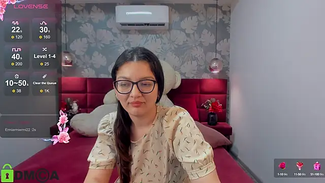 Snapshot of ZarifaBev chatting on February 2025 11:35:02 AM ZarifaBev online show from February 2025 11:35:02 AM