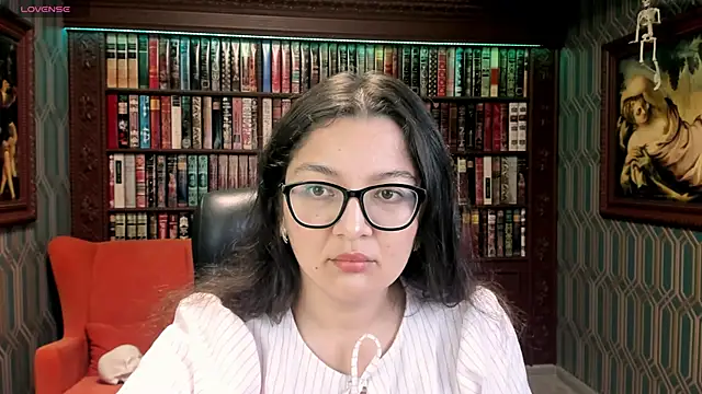 Snapshot of ZarifaBev chatting on September 2025 10:10:02 PM ZarifaBev online show from September 2025 10:10:02 PM