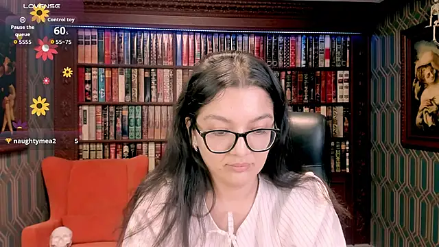 Snapshot of ZarifaBev chatting on October 2025 01:08:02 AM ZarifaBev online show from October 2025 01:08:02 AM