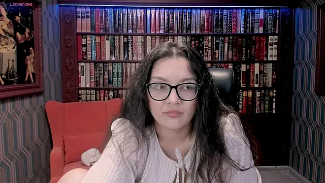 Snapshot of ZarifaBev chatting on November 2025 09:17:02 PM ZarifaBev online show from November 2025 09:17:02 PM