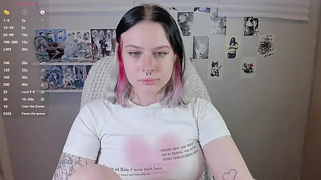 Snapshot of tender_kiitty chatting on November 2025 03:45:01 PM tender kiitty online show from November 2025 03:45:01 PM