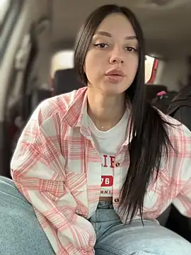 JulliaVegas online show from September 2025 01:30:01 AM