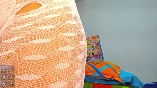 yonsol abril online show from October 2025 05:21:01 PM