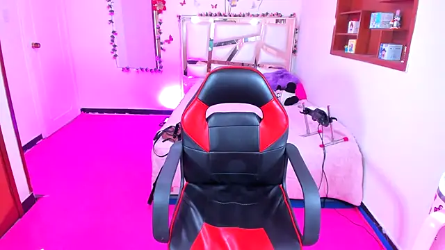 perlabeautiful online show from April 2026 07:07:02 PM