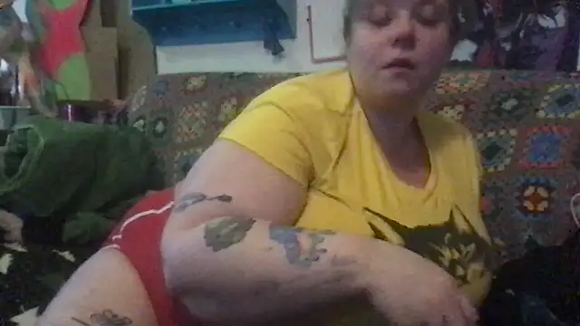 SleazeLouize online show from April 2026 08:37:02 PM