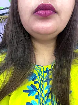 Snapshot of leylafleece chatting on September 2025 12:27:02 PM leylafleece online show from September 2025 12:27:02 PM
