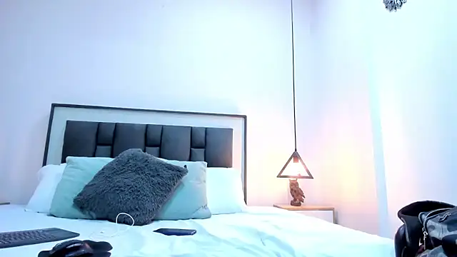 hotmature1 online show from October 2025 11:00:02 AM