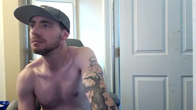 Huntzg23 online show from March 2026 07:46:02 PM