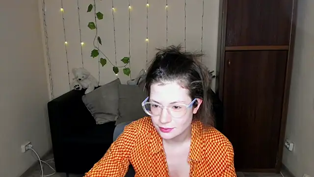 Snapshot of Alicia_redfollow chatting on January 2025 09:29:02 AM Alicia redfollow online show from January 2025 09:29:02 AM