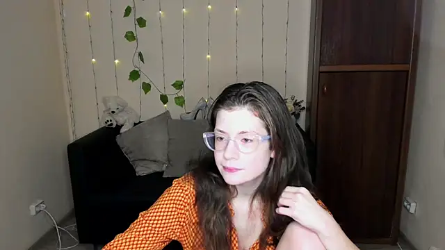 Snapshot of Alicia_redfollow chatting on January 2025 03:36:02 PM Alicia redfollow online show from January 2025 03:36:02 PM