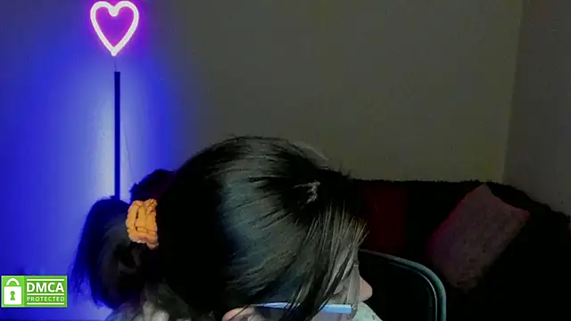 Snapshot of Alicia_redfollow chatting on February 2025 09:40:01 PM Alicia redfollow online show from February 2025 09:40:01 PM