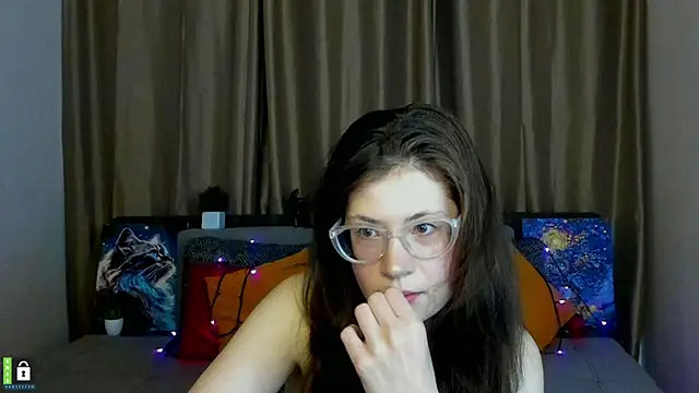 Snapshot of Alicia_redfollow chatting on February 2025 12:37:02 AM Alicia redfollow online show from February 2025 12:37:02 AM