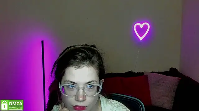 Snapshot of Alicia_redfollow chatting on February 2025 03:27:01 PM Alicia redfollow online show from February 2025 03:27:01 PM