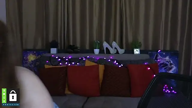 Snapshot of Alicia_redfollow chatting on February 2025 12:42:01 PM Alicia redfollow online show from February 2025 12:42:01 PM