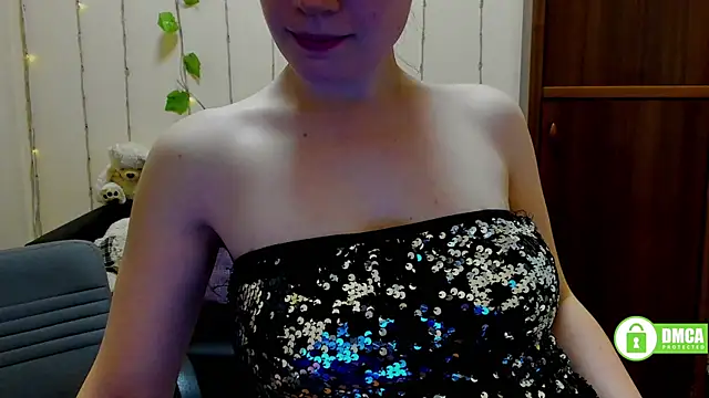 Snapshot of Alicia_redfollow chatting on March 2025 12:44:02 PM Alicia redfollow online show from March 2025 12:44:02 PM