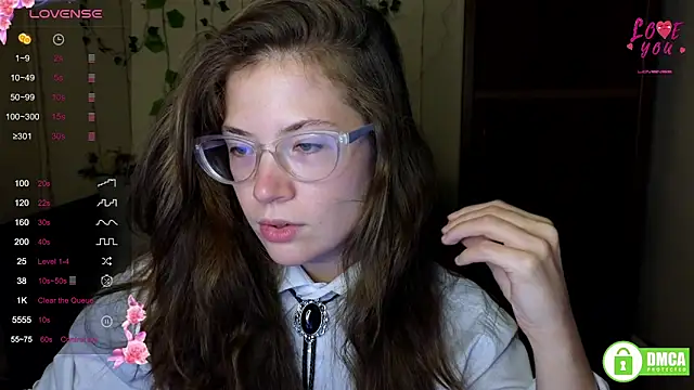 Snapshot of Alicia_redfollow chatting on September 2025 05:25:01 PM Alicia redfollow online show from September 2025 05:25:01 PM