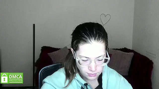 Snapshot of Alicia_redfollow chatting on November 2025 12:18:02 PM Alicia redfollow online show from November 2025 12:18:02 PM