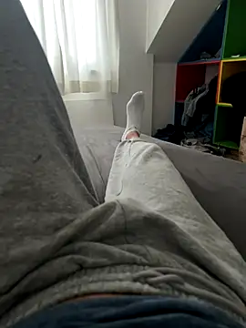 Snapshot of Fuss04 chatting on October 2025 03:34:02 PM Fuss04 online show from October 2025 03:34:02 PM