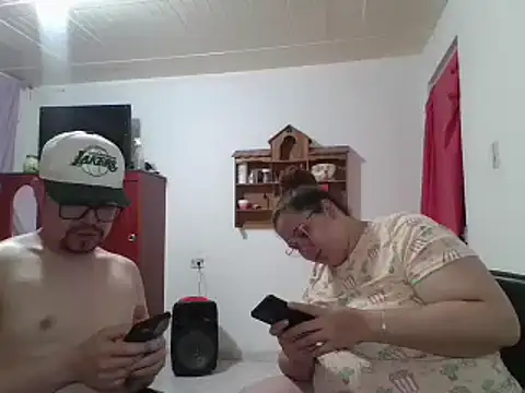 Snapshot of pecadodulce123 chatting on February 2025 04:43:01 AM pecadodulce123 online show from February 2025 04:43:01 AM