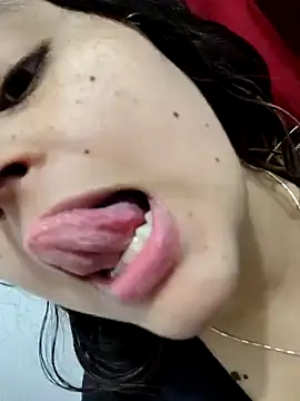 Miss balloonsmila online show from December 2024 08:48:01 PM