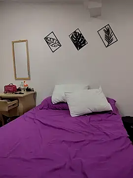 Miss balloonsmila online show from February 2025 09:03:02 PM