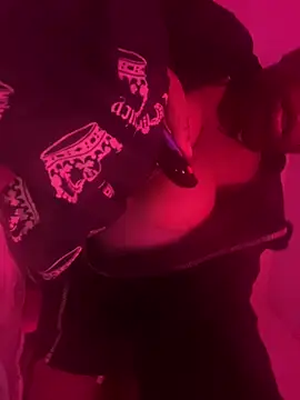 kiaxkiaa online show from December 2024 11:17:02 PM