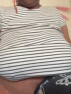 kiaxkiaa online show from February 2025 03:43:01 PM