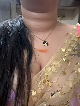 Snapshot of Akhi_Akshaya chatting on December 2024 03:59:02 PM Akhi Akshaya online show from December 2024 03:59:02 PM