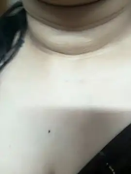 Snapshot of Akhi_Akshaya chatting on January 2025 09:47:01 PM Akhi Akshaya online show from January 2025 09:47:01 PM