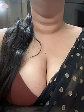 Snapshot of Akhi_Akshaya chatting on January 2025 04:05:01 PM Akhi Akshaya online show from January 2025 04:05:01 PM