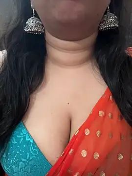 Snapshot of Akhi_Akshaya chatting on January 2025 06:09:02 PM Akhi Akshaya online show from January 2025 06:09:02 PM