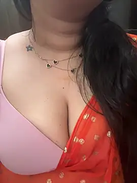 Snapshot of Akhi_Akshaya chatting on January 2025 08:04:02 PM Akhi Akshaya online show from January 2025 08:04:02 PM