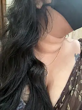 Snapshot of Akhi_Akshaya chatting on January 2025 08:14:02 PM Akhi Akshaya online show from January 2025 08:14:02 PM