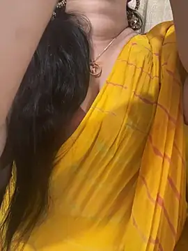 Snapshot of Akhi_Akshaya chatting on February 2025 06:37:01 PM Akhi Akshaya online show from February 2025 06:37:01 PM