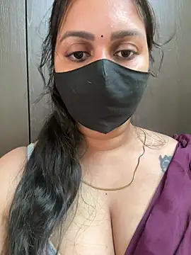 Snapshot of Akhi_Akshaya chatting on February 2025 10:51:01 AM Akhi Akshaya online show from February 2025 10:51:01 AM