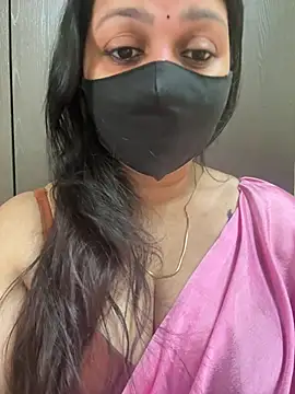 Snapshot of Akhi_Akshaya chatting on March 2025 05:18:02 AM Akhi Akshaya online show from March 2025 05:18:02 AM