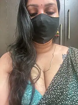 Snapshot of Akhi_Akshaya chatting on March 2025 04:46:01 AM Akhi Akshaya online show from March 2025 04:46:01 AM