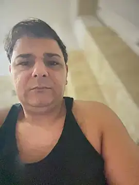 SecretlyDD online show from February 2025 04:26:02 AM