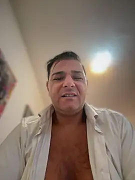 SecretlyDD online show from February 2026 04:47:02 PM