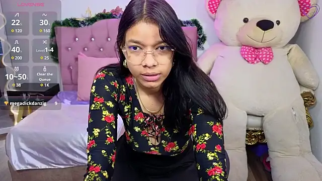 Snapshot of Emilly_tay chatting on January 2025 11:11:01 AM Emilly tay online show from January 2025 11:11:01 AM