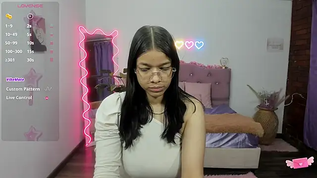 Snapshot of Emilly_tay chatting on February 2025 11:54:01 AM Emilly tay online show from February 2025 11:54:01 AM